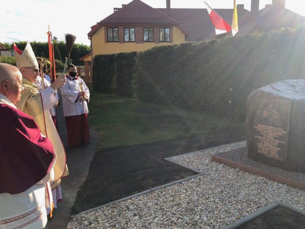 Uroczystości w Brzeźnie pod przewodnictwem Biskupa Włocławskiego