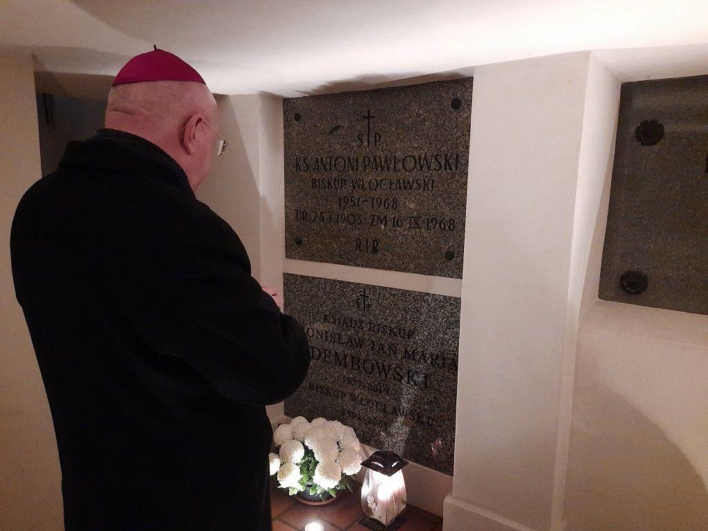 Włocławek: bp Wętkowski przewodniczył Mszy św. w rocznicę śmierci bp. Bronisława Dembowskiego