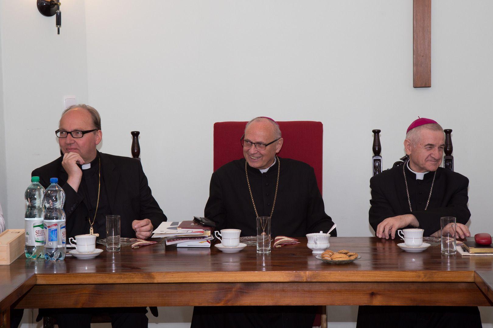 Włocławek: wyjątkowa sesja Rady Biskupiej