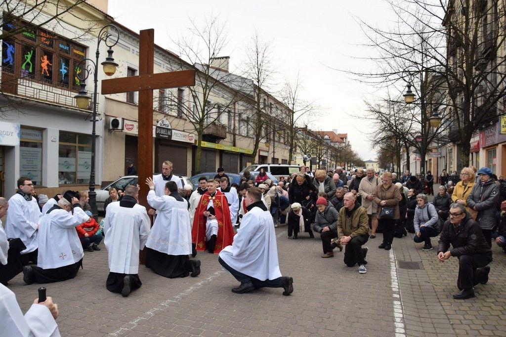 Włocławek: Droga Krzyżowa ulicami miasta