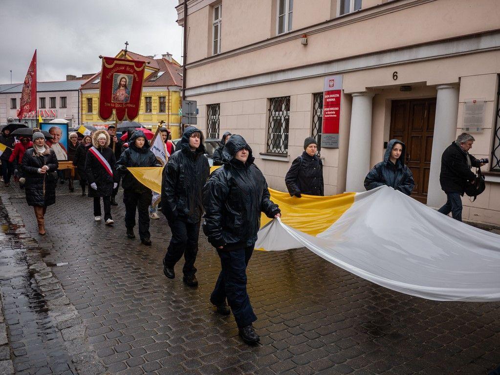 Konin: modlitwa w 18. rocznicę śmierci św. Jana Pawła II