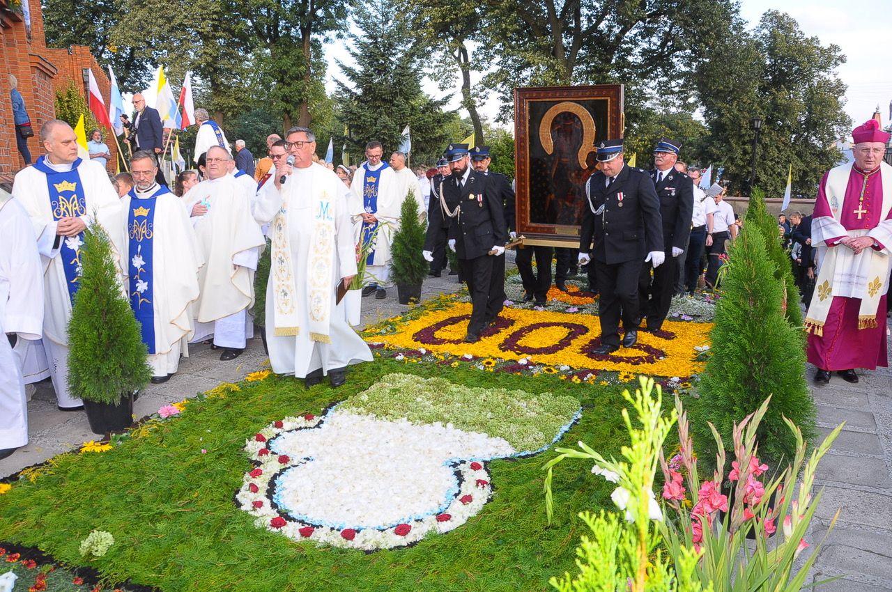 Podsumowanie nawiedzenia Matki Bożej w dekanacie izbickim