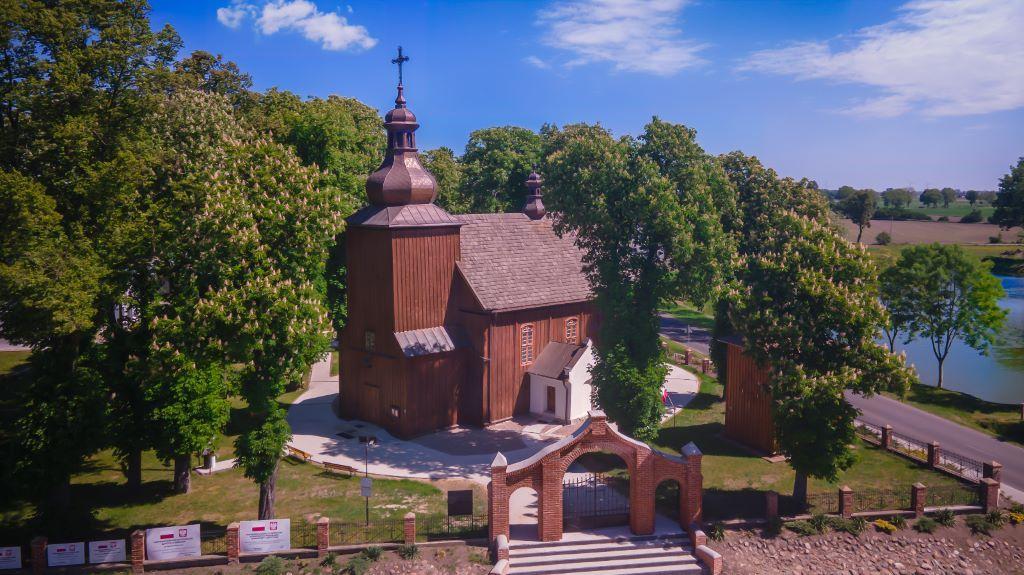 Dziękczynienie za odnowienie świątyni parafialnej w Łowiczku