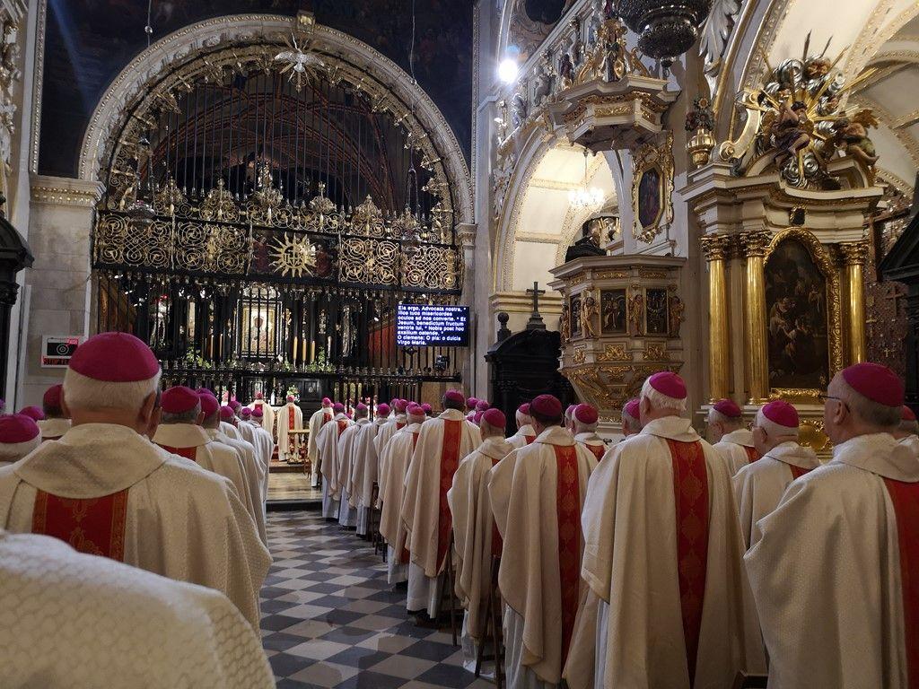 Bp Mering i bp Gębicki uczestniczą w rekolekcjach biskupów na Jasnej Górze