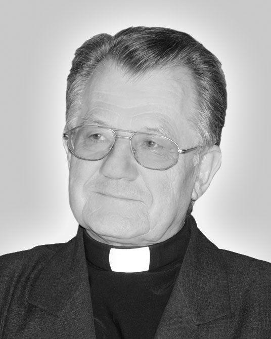 Zmarł ks. prał. Witold Kujawski, wieloletni dyrektor Archiwum Diecezjalnego